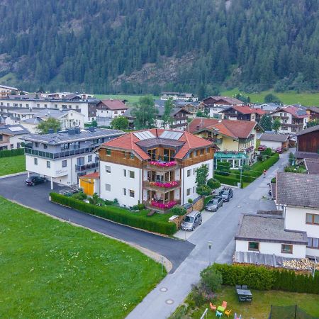 Ferienwohnungen Vier Jahreszeiten Längenfeld Exteriér fotografie